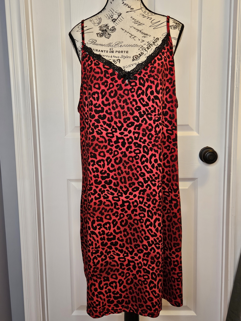 NWOT Charmour Plus Size 2XL Red Black Leopard Print Chemise Black Lace Trim Sexy